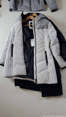 Lot #111 (1 of 12)