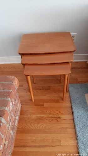 Lot #24 (1 of 10)