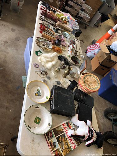 Lot #2024 (1 of 13)