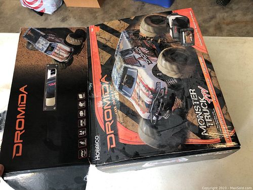 Lot #2031 (1 of 7)