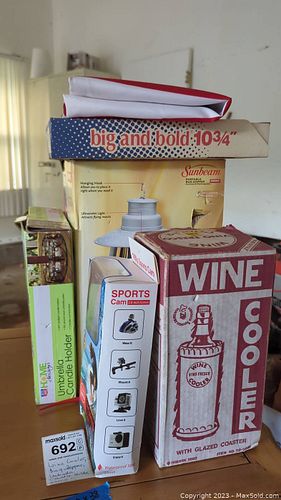 Lot #692 (1 of 16)