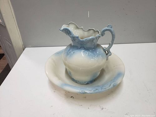 Lot #18 (1 of 7)