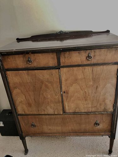 Lot #55 (1 of 7)