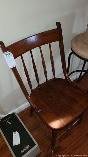 Lot #812 (1 of 18)