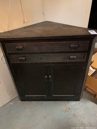 Lot #104 (1 of 7)