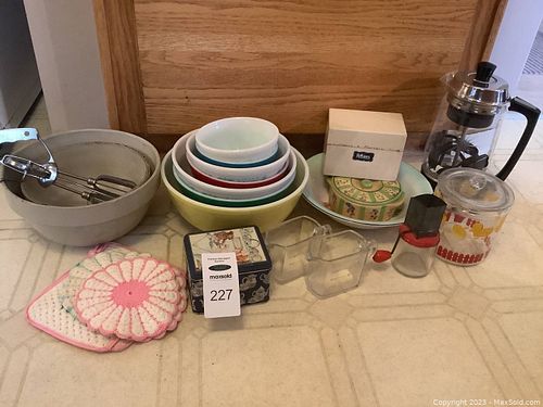 Lot #227 (1 of 15)