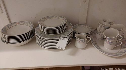 Lot #199 (1 of 13)