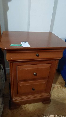 Lot #215 (1 of 6)