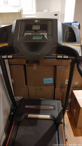 Lot #212 (1 of 10)
