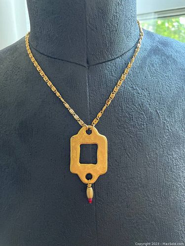 Lot #29 (1 of 3)