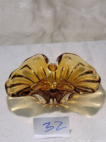 Lot #32 (1 of 3)