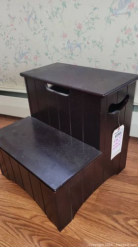Lot #698 (1 of 3)