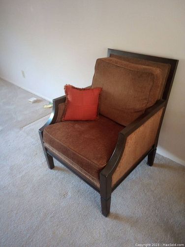 Lot #24 (1 of 4)