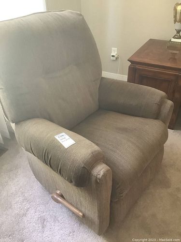 Lot #726 (1 of 9)