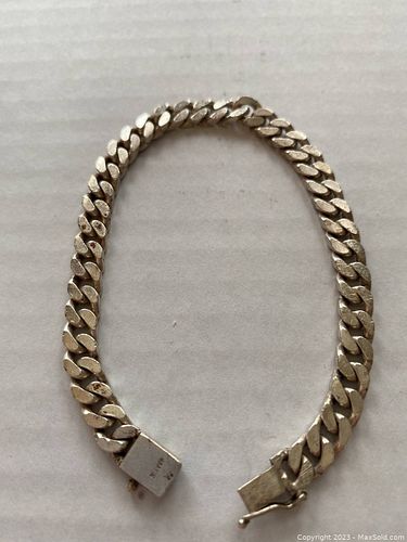 Lot #116 (1 of 4)