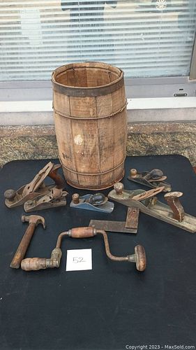 Lot #52 (1 of 11)