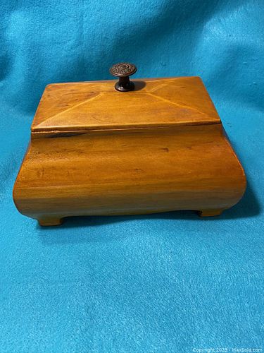 Lot #119 (1 of 16)