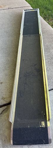 Lot #304 (1 of 4)
