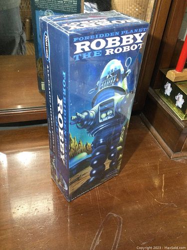 Lot #991 (1 of 6)