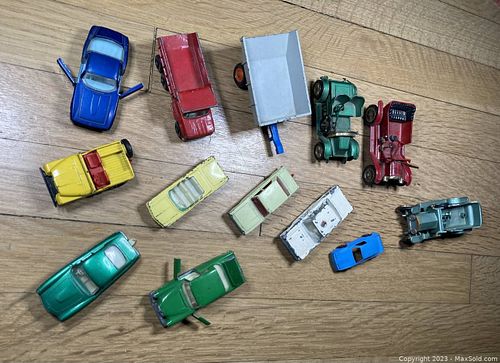Lot #30 (1 of 8)