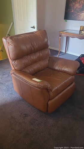 Lot #551 (1 of 5)