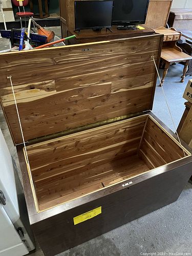 Lot #5 (1 of 2)