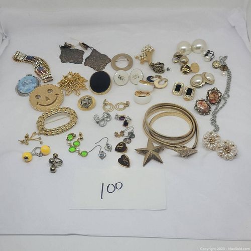 Lot #100 (1 of 11)