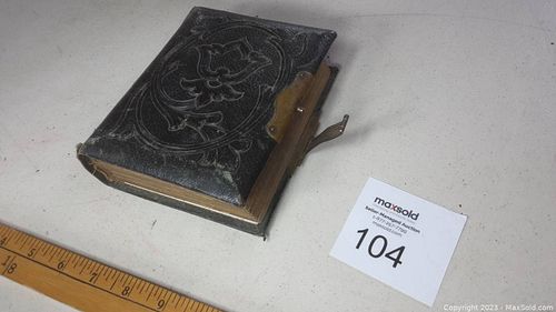 Lot #104 (1 of 13)