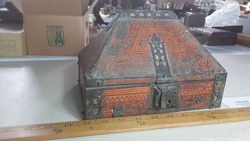 Lot #49 (1 of 6)