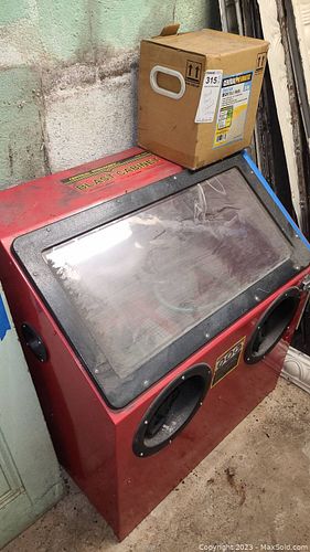 Sand Blast Cabinet D (1 of 11)