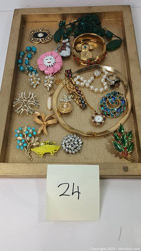 Lot #24 (1 of 6)