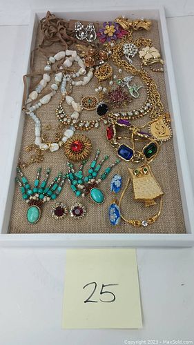 Lot #25 (1 of 6)