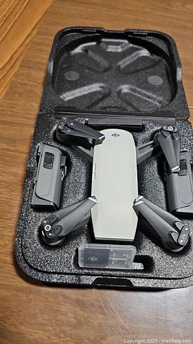 Dji Drone Spark And Equipment  (1 of 11)