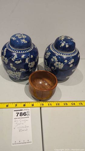 Lot #786 (1 of 9)