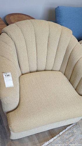 Lot #139 (1 of 4)