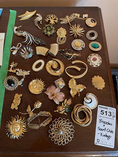 Lot #513 (1 of 21)