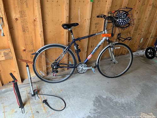 Lot #474 (1 of 12)