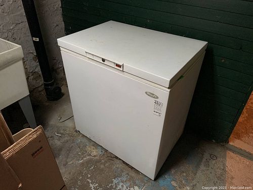 Lot #482 (1 of 8)