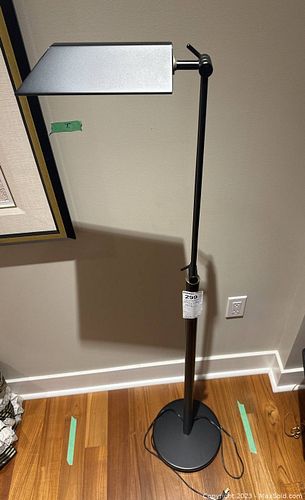 Lot #299 (1 of 6)