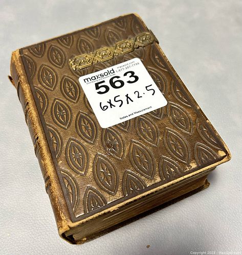 Lot #563 (1 of 8)