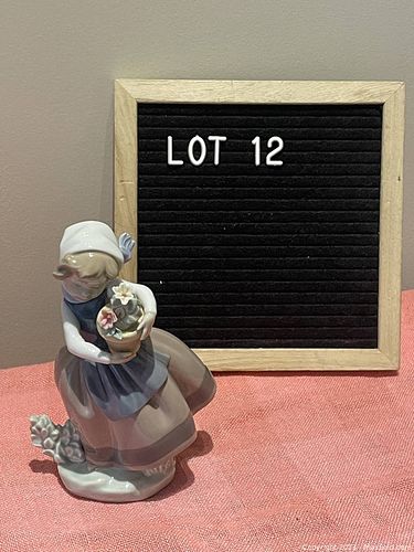 Lot #12 (1 of 8)