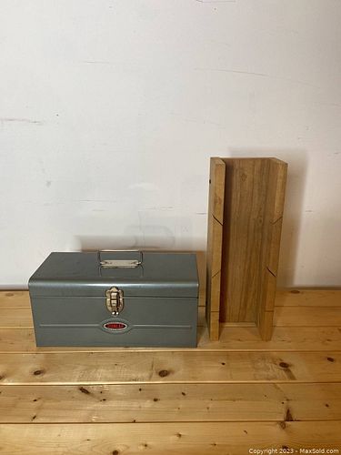 Lot #125 (1 of 4)