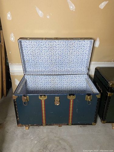 Lot #225 (1 of 4)