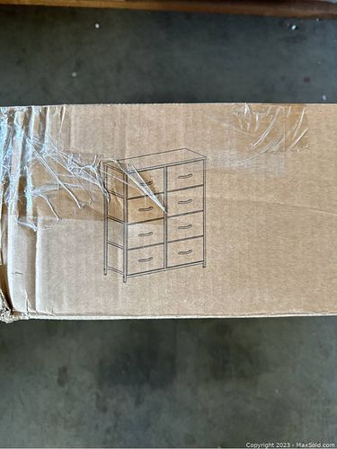 Lot #84 (1 of 4)