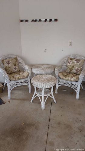 Lot #675 (1 of 8)