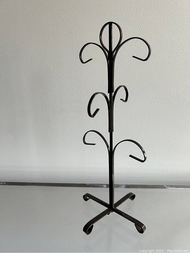 Lot #29 (1 of 6)