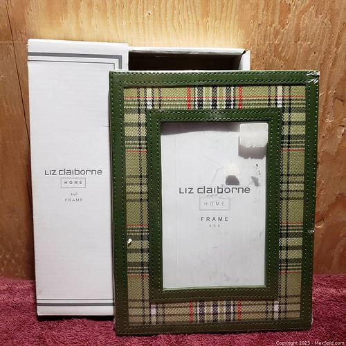 Lot #28 (1 of 4)