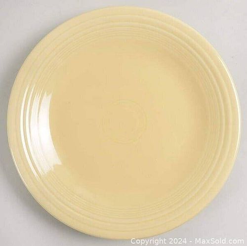 2008 Fiestaware Fiesta Ware Old Ivory Large Dinner Plate WWB Maxsold
