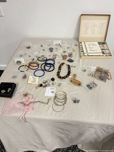 Lot #42 (1 of 6)