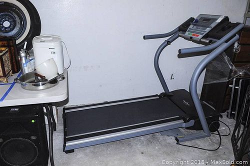 Lot #0723 (1 of 5)